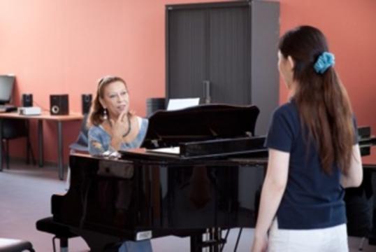 Mireille Alcantara / Professor of Ecole Normal Conservatory / Vocal Lesson