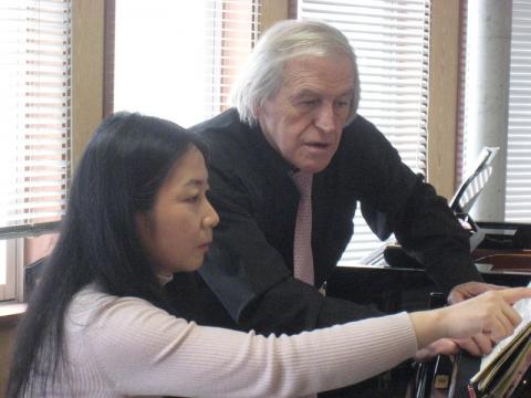 Victor Toyfulmeier / Former Professor, University of Music and Performing Arts Vienna, Austria / Piano Public Lesson