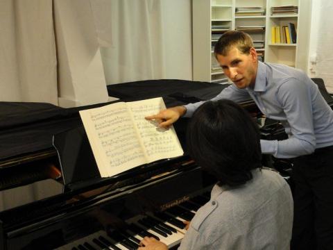 Bernhard Partz / Professor, University of Music and Arts, Vienna, Austria / Piano online public lesson