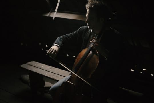 Julian Alp / Professor, Austrian Gratz National College of Music / Cello Online Lesson