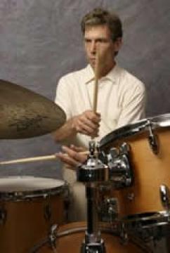 John Riley / Manhattan School of Music & Professor, Faculty of Music, Kutu Taung University / Jazz Drum Lessons