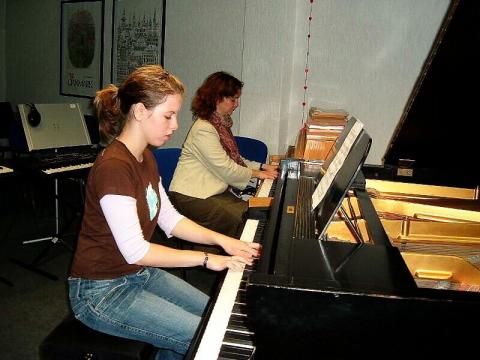 Heidi Elzezer / University of Music in Detmold / Piano Lesson