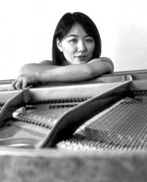 Aya Okuyama / Pianist / Paris, France