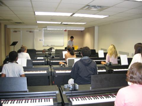 New York Piano Summer Course for Kids-City University of New York Hunter College