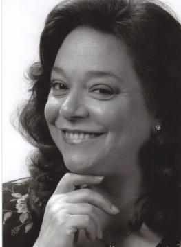 Claudia Visca / Professor, University of Music and Performing Arts Vienna, Austria / Vocal Online Lessons