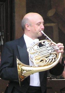 Izzy Havelique / Former member of Czech Philharmonic Orchestra / Horn lesson