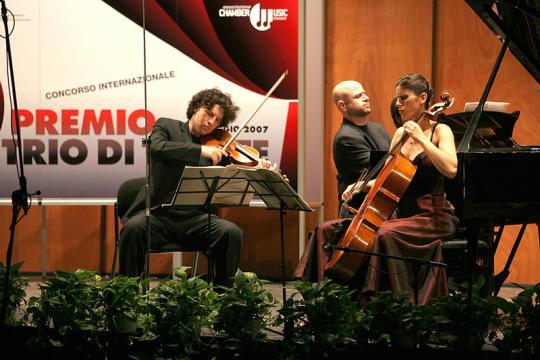 プレミオ・トリオ・ディ・トリエステ国際室内楽コンクール／Concorso internazionale per complessi da camera con pianoforte “Premio Trio di Trieste”