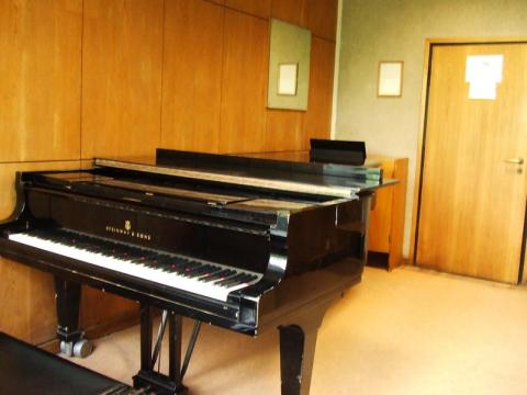 ショパン音楽大学（旧ショパン音楽院）／The Fryderyk Chopin University of Music (The Fryderyk Chopin Academy of Music)
