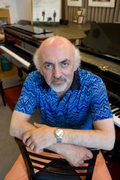 Lev Natochenny / Professor, University of Applied Sciences, Kalides, Former Professor, Frankfurt University of Music / Piano Lessons