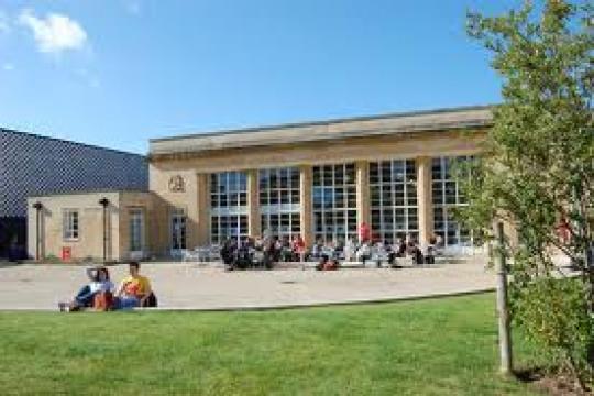 バース・スパ大学音楽＆パフォーミングアーツ学部音楽専攻／Bath Spa University College School of Music and the Performing Arts