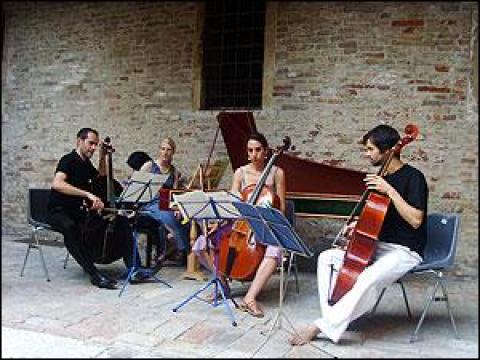 Urbino International Summer Ancient Instrument Dance Workshop