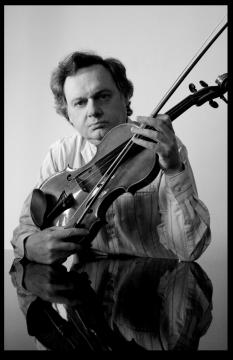 Alexandre Brusilovsky / Professor at the Ecole Normale de France, Professor at the Rachmaninov Conservatory & former professor at the Versailles Conservatory / Violin online public lessons