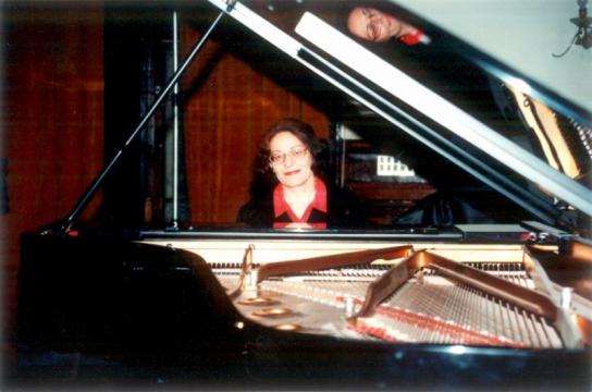 Veris Raba Georgieva / Professor of Sophia Academy of Music / Piano lessons