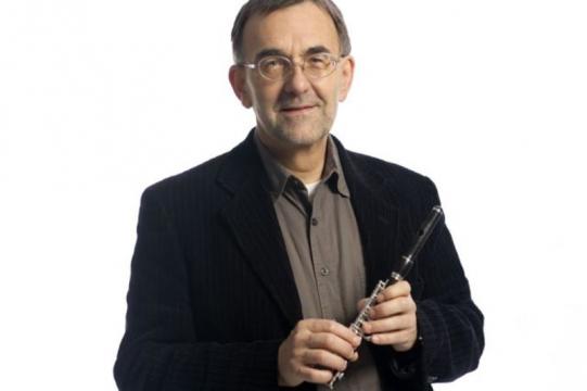 Rafael Leone / Former Professor of the University of Music and Performing Arts Vienna / Former Member of the Vienna Symphony Orchestra of Austria / Flute Piccolo Lesson