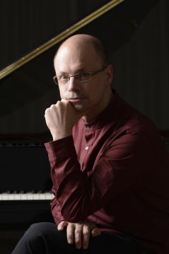 <Recruiting> Thomas Hell / Professor at the University of Music in Mainz, Germany / Piano Online Public Lessons