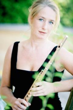 Gisela Mashaeki-Bear / Professor, University of Music and Performing Arts Vienna, Former Chief of the Vienna Tonkünstler Orchestra / Flute Lesson