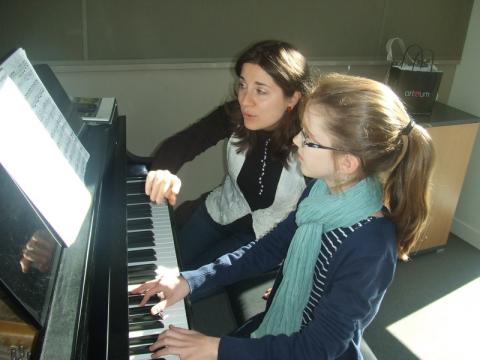 Victoria Shereshevskaya / Assistant Professor, Ecole Normale Conservatory / Piano Online Public Lessons