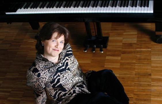 Dina Joffe / Frederick Chopin International Piano Competition Jury / Former Professor of Hamburg University of Music / Piano Online Public Lessons