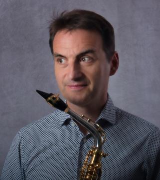 Sylvain Malézieux, / Habanera Saxophone Quartet, France & Professor of Evreux Conservatory / Saxophone Online Public Lesson