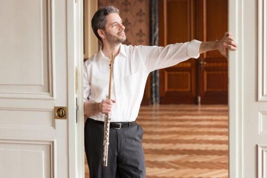 Aldo Baerten / Cologne Conservatory of Music & Royal Conservatory of Music in Antwerp & Professor of Conservatory of Utrecht & Chief of Antwerp Symphony Orchestra / Flute Online Public Lessons