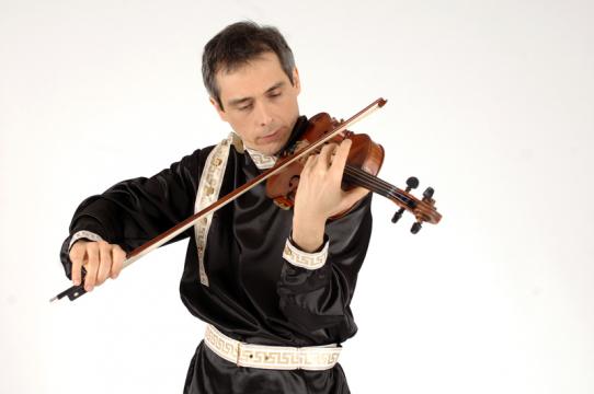 Francesco Parrino/Professor Giuseppe Verdi, Conservatoire de Como, Italy/Violin Online Public Lessons