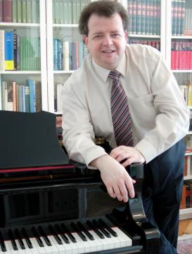 Gerhard Gelatoschlager / Professor, University of Music and Arts Vienna / Piano Lessons