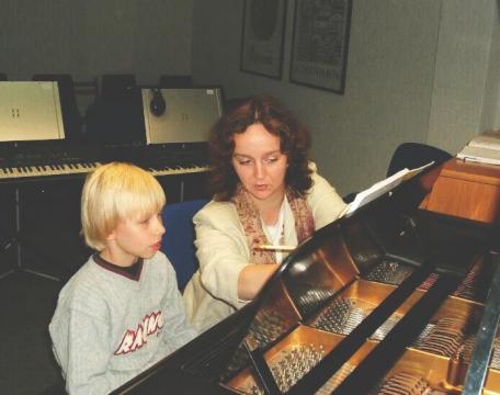 Heidi Elzezer / University of Music in Detmold / Piano Lesson