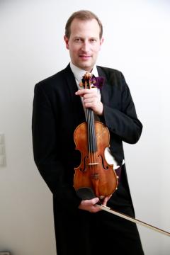 Nicholas Keckert / Professor, Faculty of Music, University of Applied Sciences, Vienna / Former Professor, University of Music and Arts, Vienna / Violin Lessons