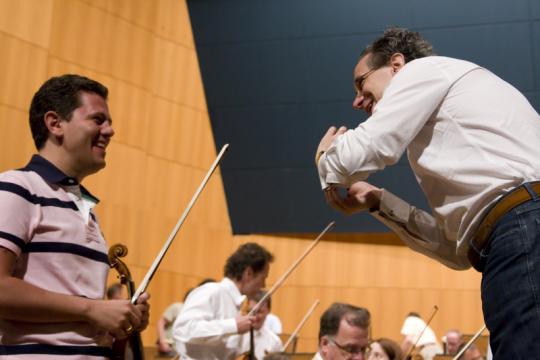 Anton Solokov / Concertmaster of the Vienna Symphony Orchestra & Professor of the University of Music and Performing Arts Vienna, Austria / Violin Online Public Lessons