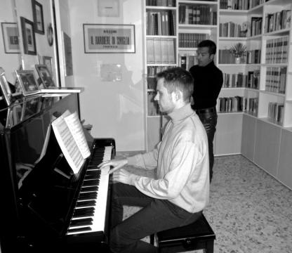 Thomas Cardal / Italian Latina Conservatory Exclusive Pianist / Piano Accompaniment & Vocal Public Lessons