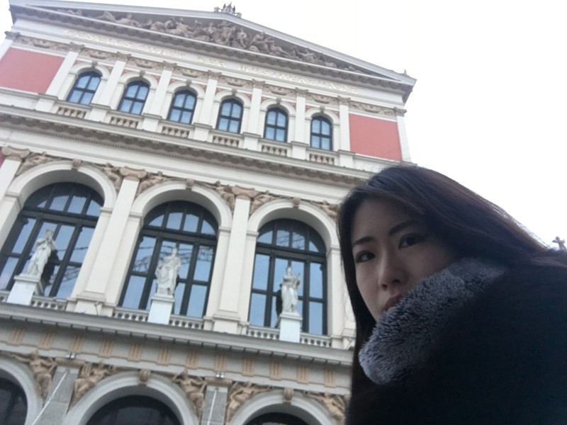 輿茉莉名さん