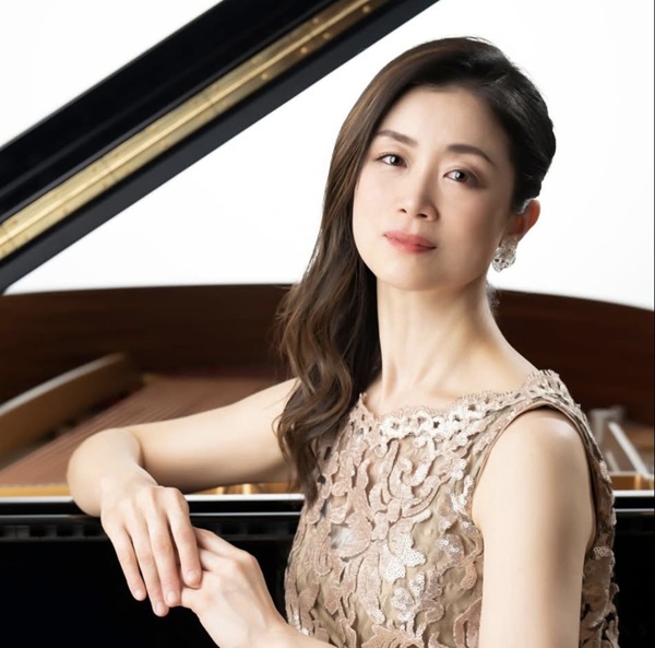 望月優芽子 先生